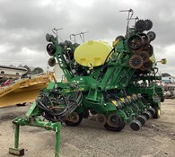 2019 John Deere 1795 Thumbnail 3