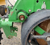 2019 John Deere 1795 Thumbnail 38