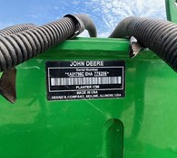 2018 John Deere 1795 Thumbnail 22