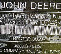 2021 John Deere 3033R Thumbnail 2