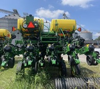 2023 John Deere 1795 Thumbnail 7