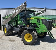 2023 John Deere 800R Thumbnail 10