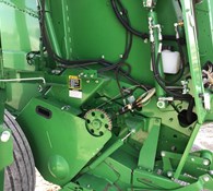 2022 John Deere 560R Thumbnail 9