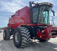 2023 Case IH Axial-Flow® 150 Series Combines 6150 Thumbnail 2