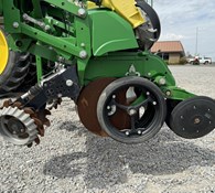 2018 John Deere 1725C Thumbnail 12