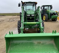 2023 John Deere 6135E Thumbnail 10