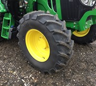 2023 John Deere 6110M Thumbnail 18