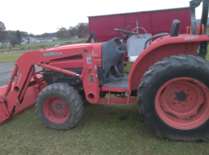 Kubota L34300 Tractor - 4WD For Sale