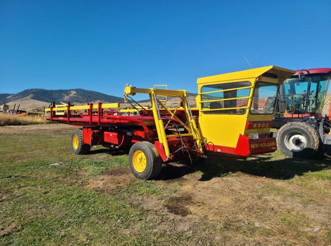 1981 New Holland 8500 Bale Wagon-Self Propelled For Sale