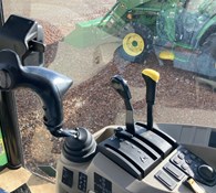 2023 John Deere 3046R Thumbnail 22