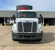 2017 Freightliner CA125DC Thumbnail 2
