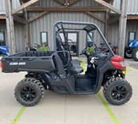 2024 Can-Am Defender DPS HD9 Fiery Red Thumbnail 4
