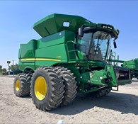 2021 John Deere S780 Thumbnail 2