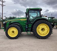 2023 John Deere 8R 310 Thumbnail 8