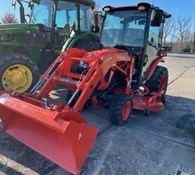 2021 Kubota LX3310 Thumbnail 2