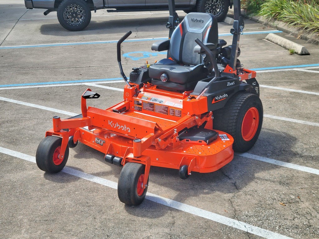 2023 Kubota Z700 Series Z726XKW-3-60 Zero Turn Mower For