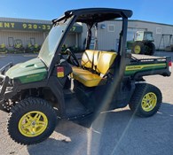 2022 John Deere XUV835M Thumbnail 7