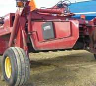 2009 New Holland H7450 Thumbnail 5