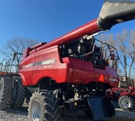 2015 Case IH Axial-Flow® Combines 7240 Thumbnail 5