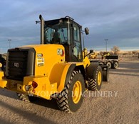 2021 Caterpillar 920 Thumbnail 3