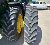 2021 John Deere 8R 310 Thumbnail 15