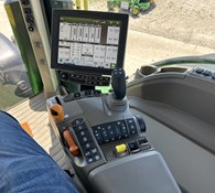 2021 John Deere 8R 310 Thumbnail 24