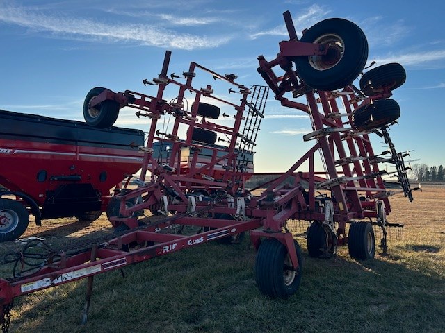 1990 Wil-Rich QUAD 5 Field Cultivator For Sale