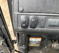 2018 John Deere XUV 835M Thumbnail 16