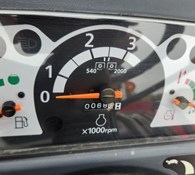 2016 Mahindra 1526 4WD HST Thumbnail 5