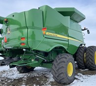 2015 John Deere S670 Thumbnail 6