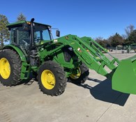 2015 John Deere 6105E Thumbnail 4