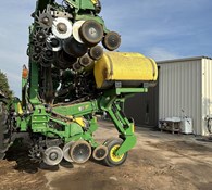 2016 John Deere 1725 CCS Thumbnail 1