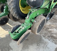 2016 John Deere 1725 CCS Thumbnail 9