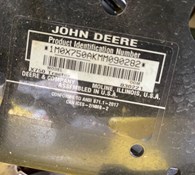 2021 John Deere X750 Thumbnail 10