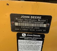 2015 John Deere 250G LC Thumbnail 7