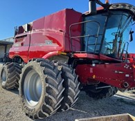 2022 Case IH Axial-Flow® 250 Series Combines 7250 Thumbnail 1