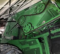 2018 John Deere S780 Thumbnail 2