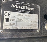 2017 MacDon FD75-45 Thumbnail 32