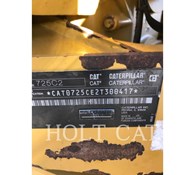 2017 Caterpillar 725C Thumbnail 6