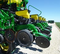 2022 John Deere 1795 Thumbnail 8