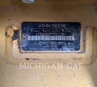 2017 John Deere 450K Thumbnail 6