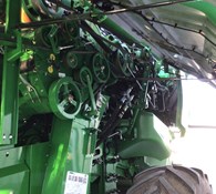 2023 John Deere X9 1000 Thumbnail 23