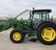 2021 John Deere 6135E Thumbnail 2