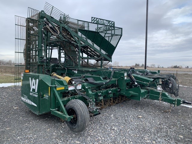 2022 Arts Way 6812D Sugar Beet Harvesters-Pull Type For Sale 2022 Arts Way 6812D Sugar Beet Harvesters-Pull Type For Sale