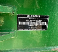 2017 John Deere 1775NT Thumbnail 8