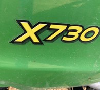 2022 John Deere X730 Thumbnail 5