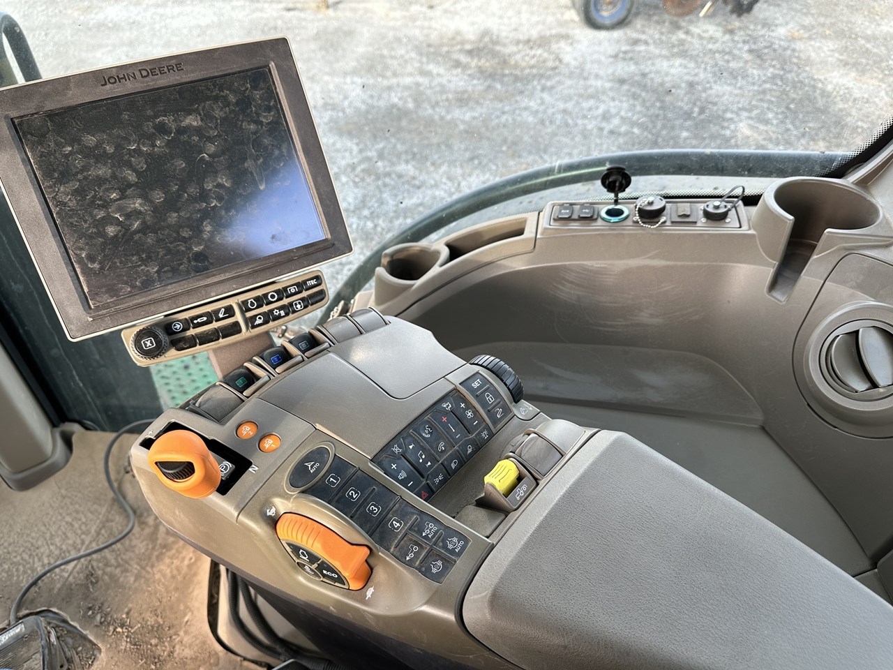 2023 John Deere 8R 410 Tractor Row Crop For Sale in Macedonia Iowa