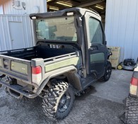 2021 John Deere XUV 835M Thumbnail 3