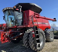 2015 Case IH Axial-Flow® Combines 8240 Thumbnail 1