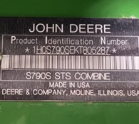 2019 John Deere S790 Thumbnail 3